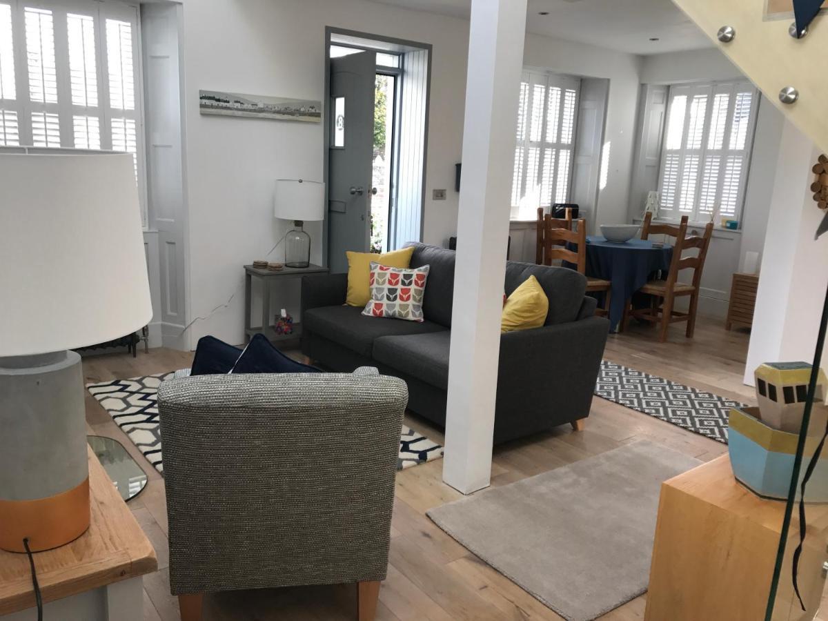 Beautiful Coastal Cottage In 피텐윔 외부 사진